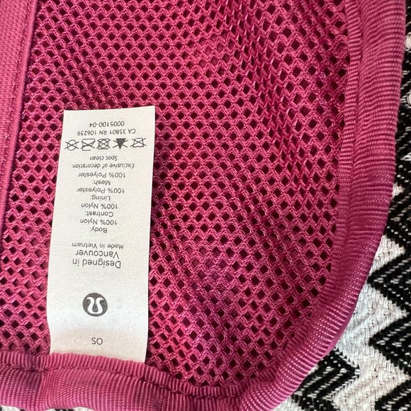 NWOT Pink Lychee / Ripened Raspberry OG lululemon Everywhere Belt Bag EBB 1L - Picture 5 of 10